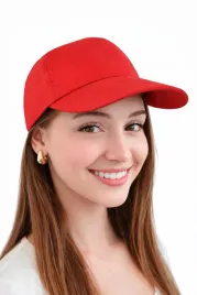 czapka-z-daszkiem-pieciopanelowa-plazowa-wygodna-czerwona