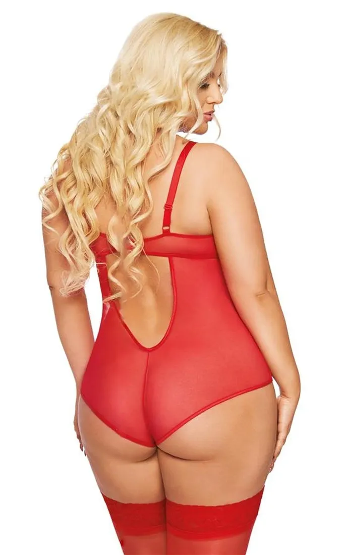 amanda-red-3xl