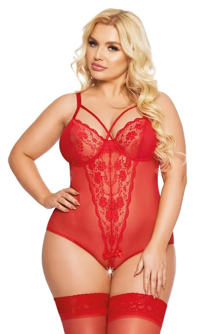 amanda-red-3xl
