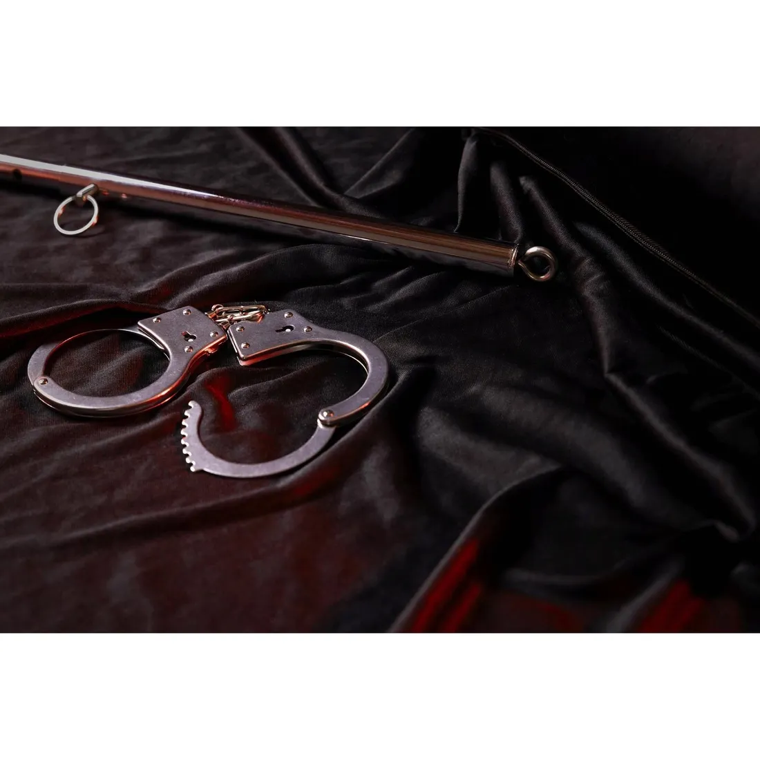 metal-hand-cuffs-silver-waga-z-opakowaniem-0-08-kg