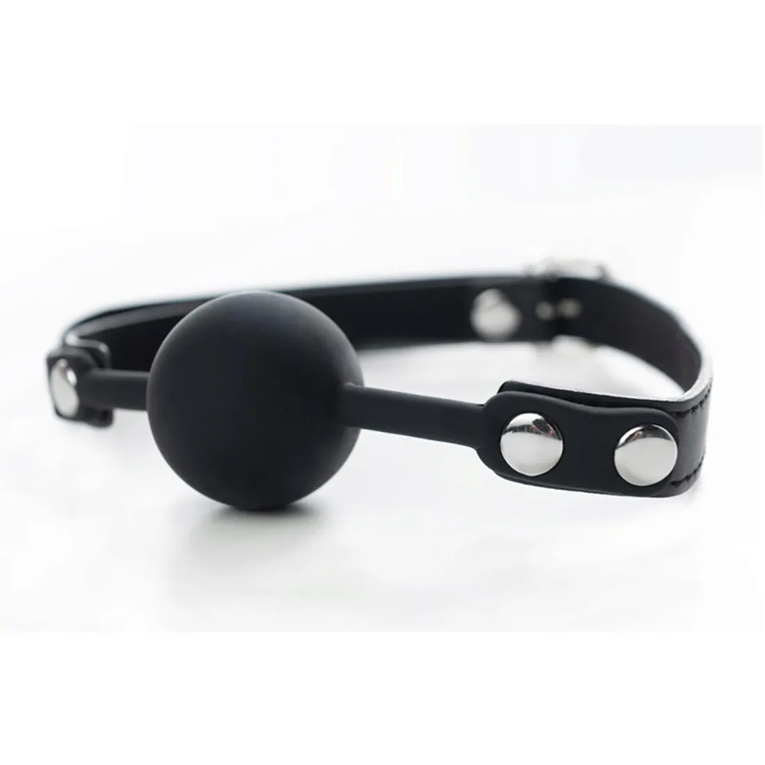 black-silicone-ball-gag-with-adjustable-straps