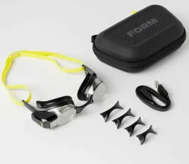 form-smart-swim-2-light-inteligentne-okulary-plywackie-aplikacja-czas-tetno