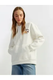 koton-gladka-bluza-damska-z-kapturem-i-kangurka-w-kolorze-ecru-s-5ia