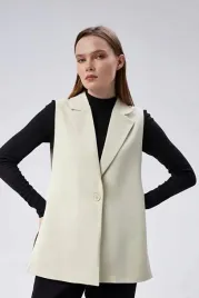 elegancka-kamizelka-damska-bezowa-gladka-z-zapieciem-na-guzik-xxl-5ia
