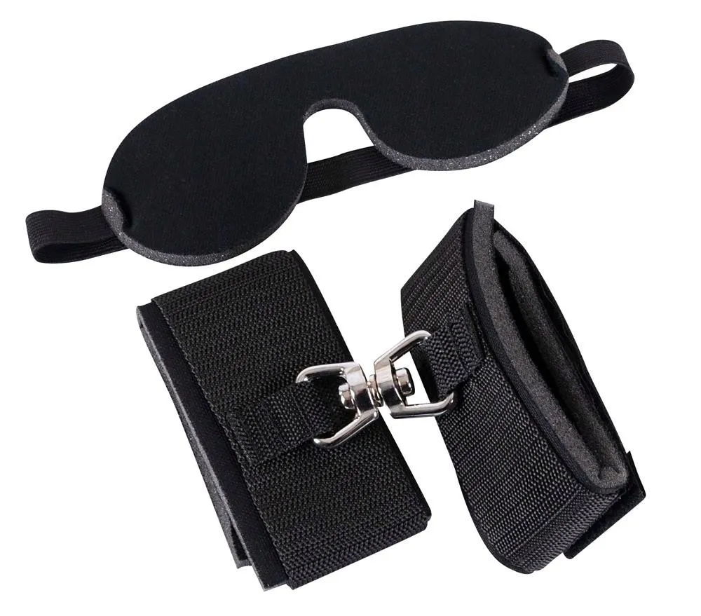 bad-kitty-blindfold-handcuffs