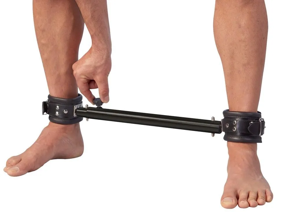 leather-spreader-bar