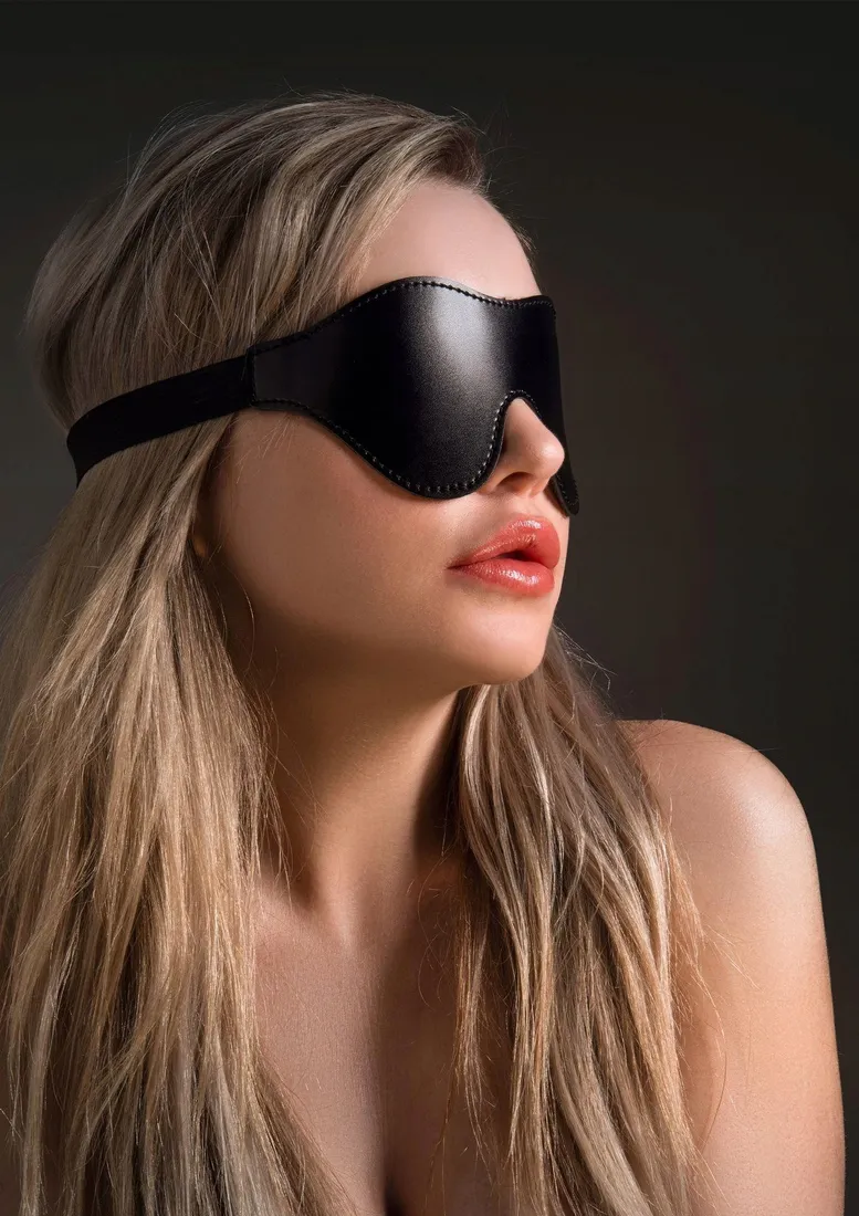 intense-dark-blindfold-black-marka-3b-scientific