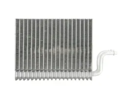 thermotec-ktt150008-parownik-instalacja-klimatyzacji
