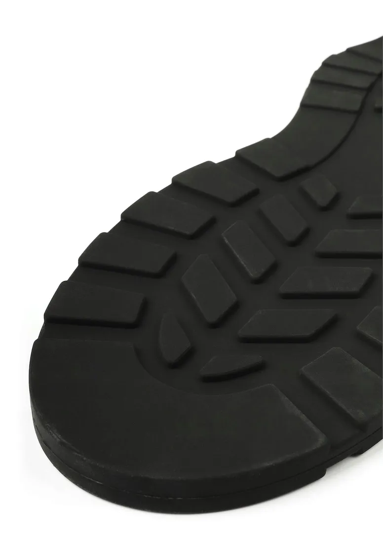dirty-footprint-paddle