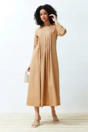 trendyol-bezowa-sukienka-midi-z-pleats-i-dlugim-rekawem-38-5-a