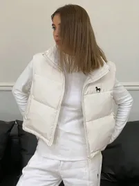 shein-elegancka-kremowa-kamizelka-z-kapturem-i-nadrukiem-jednorozca-l-1ma