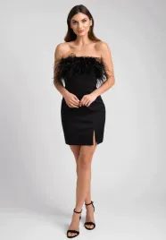 swing-fashion-czarna-sukienka-z-piorami-i-odkrytymi-ramionami-34-2ga
