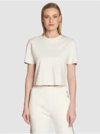 guess-biala-bluzka-z-logowanymi-kosmykami-i-krotkim-rekawem-xs-2ca