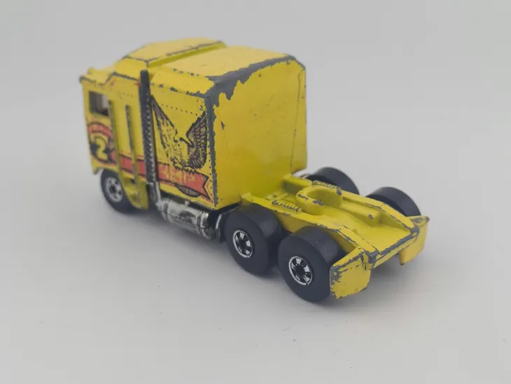 hot-wheels-thunder-roller-blackwalls-stan-nowy