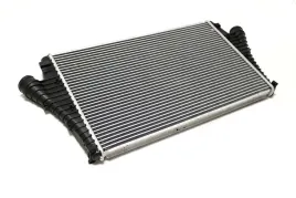 intercooler-chlodnica-powietrza-vectra-c-signum-2-0-16v-dti-2-2-16v-dti