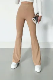 gladkie-bezowe-legginsy-z-wysokim-stanem-i-rozszerzanymi-nogawkami-s-5ia