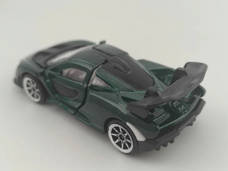 majorette-mclaren-senna-stan-nowy