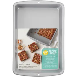 forma-prostokatna-do-pieczenia-ciasta-brownie-mies-blacha-wilton-33x23-cm