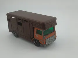 matchbox-horse-box