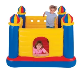 trampolina-dmuchana-dla-dzieci-plac-zabaw-kojec-zamek-intex-48259