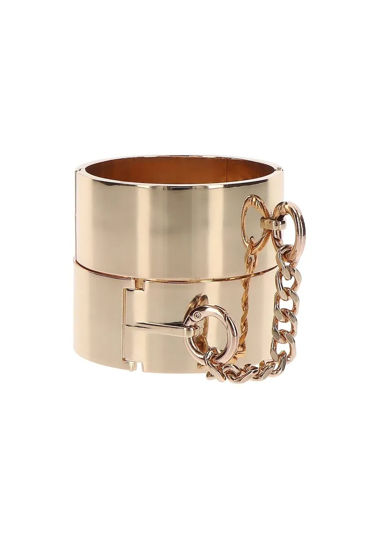 slave-wrist-cuffs