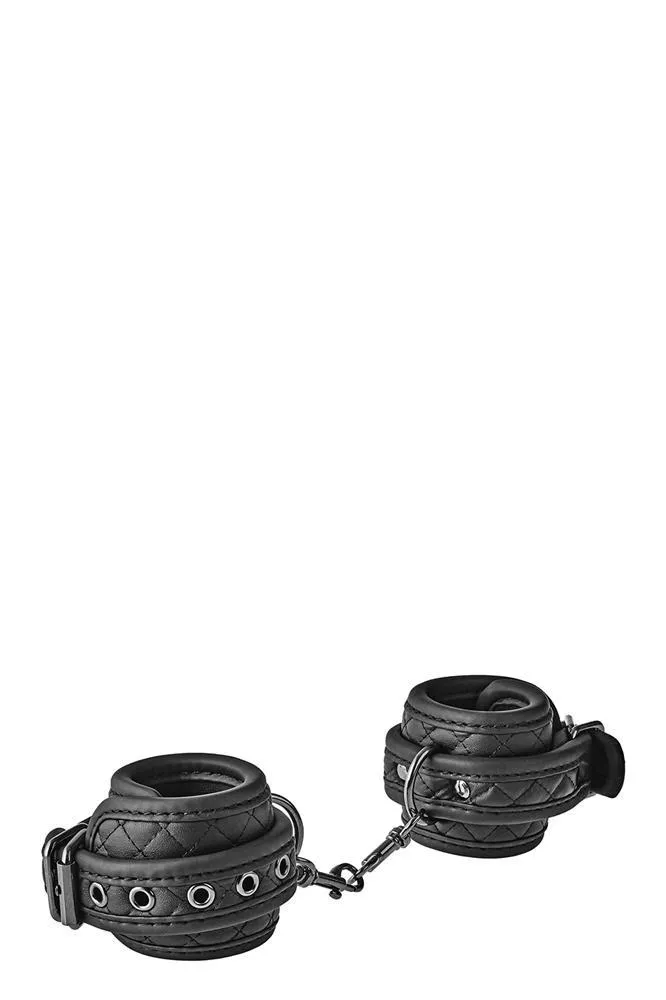 blaze-handcuff-diamond-black