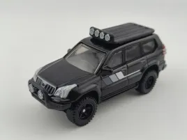 hot-wheels-premium-05-toyota-landcruiser-prado-chase-0-5