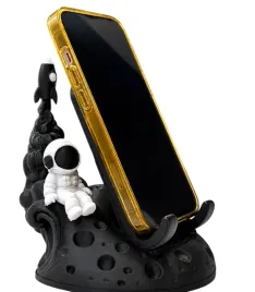 stojak-na-telefon-astronauta-rakieta-moon-dock