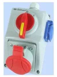 zestaw-instalacyjny-z-rozlacznikiem-32a-5p-400v-1x16a-250v-2p-z-o-i-c32-18