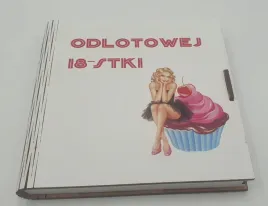 kasetka-pudelko-14-x-14cm-18-nastka