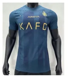 komplet-pilkarski-dzieciecy-koszulka-spodenki-ochraniacze-getry-ronaldo-r24