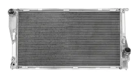 sportowa-chlodnica-wody-turboworks-bmw-e92-335d-2006-2011