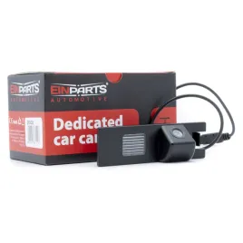 dedykowana-kamera-cofania-lampka-tablicy-alfa-147-bmw-e81-opel-astra-j-i20
