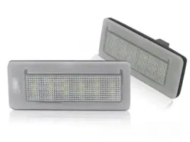 oswietlenie-lampki-tablicy-rejestracyjnej-led-fiat-doblo-opel-combo-2010-