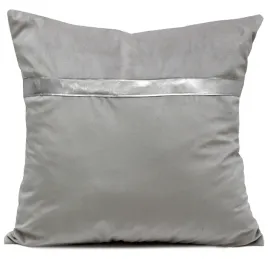 poszewka-na-poduszke-dekoracyjna-45x45-szara-miekka-velvet-na-kanape-sofe