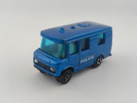 playart-mercedes-police-van-resorak