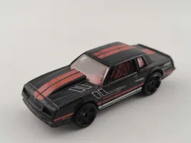 hot-wheels-chevrolet-monte-carlo