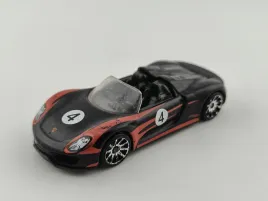 hot-wheels-porsche-918-spyder