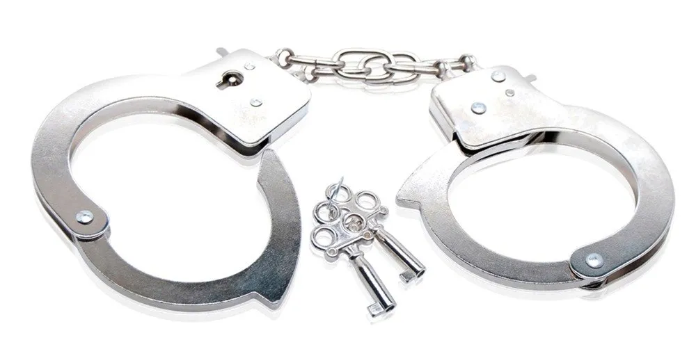ff-beginners-metall-cuffs