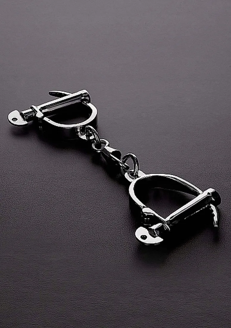 adjustable-darby-style-handcuffs