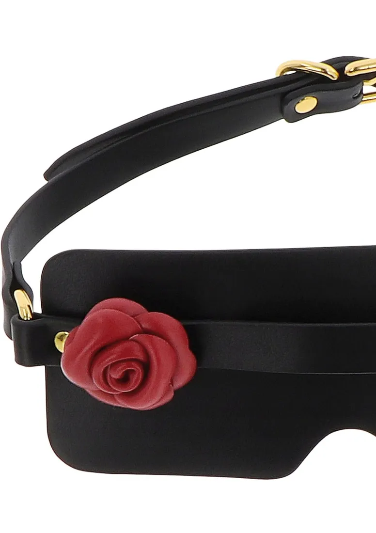 wild-roses-blindfold-marka-taboom