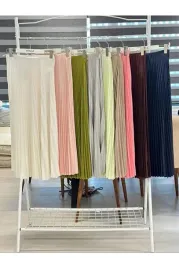plisowana-spodnica-midi-w-kolorach-pastel-i-glebokich-5ia