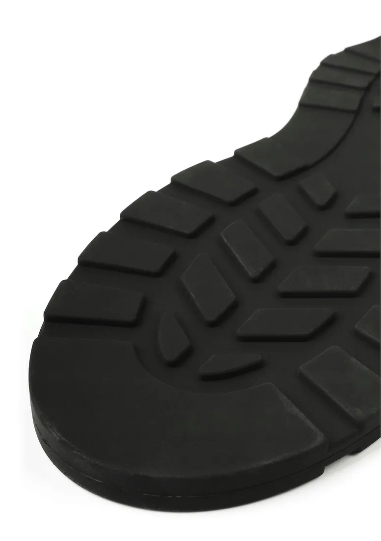 dirty-footprint-paddle