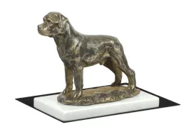 rottweiler-ii-statuetka-psa-figurka-na-bialym-marmurze-trofeum-na-wysta