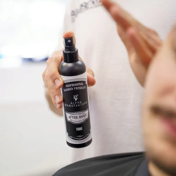 alpha-manufaktura-after-shave-terre-250ml-woda-po-goleniu-alpha-barberia-grupa-zapachowa-drzewno-aromatyczna