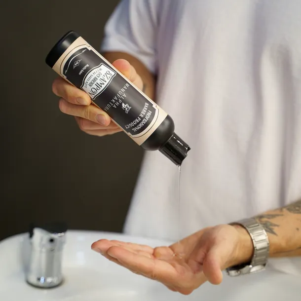 alpha-manufaktura-szampon-do-brody-wanilia-and-kokos-250ml-alpha-barberia-marka-alpha-barberia