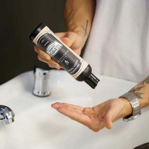 alpha-manufaktura-szampon-do-brody-wanilia-and-kokos-250ml-alpha-barberia-wielkosc-produkt-pelnowymiarowy