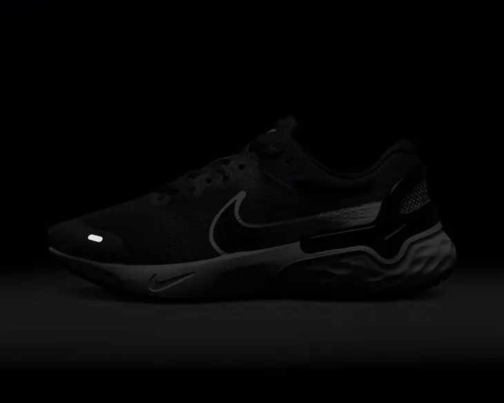 nike-renew-run-3-kolor-czarny-bialy-szary