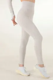 gladkie-bezowe-legginsy-z-wysokim-stanem-i-prazkowaniem-m-l-5ia