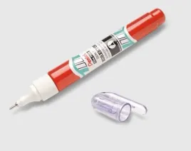 korektor-w-piorze-z-metalowa-koncowka-pentel-zl63